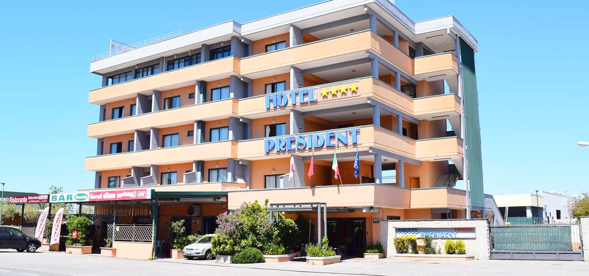 (c) Hotelpresidentpomezia.com